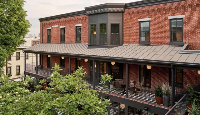 4 Suites in Philadelphia – Urban Comfort with Walkable Access to the City