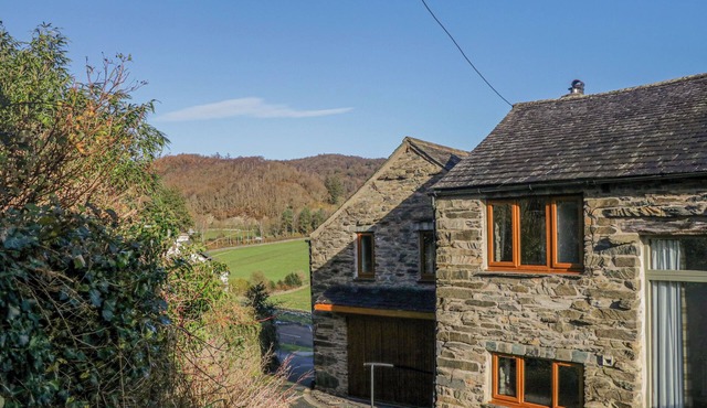 4 THE BARNS, family friendly, character holiday cottage in Ulverston