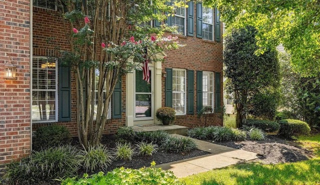 4-themed bedroom home in charming Haymarket with sauna & cinema theater room