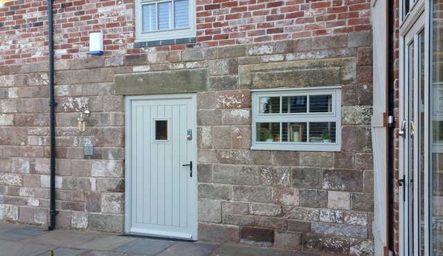 4 Turtle Dove Barn, Caverswall