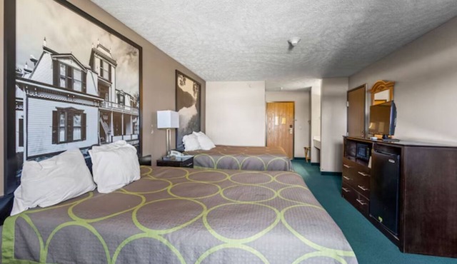 4 Units | Family Stop in El Paso w/Free Parking | Near Cultural Landmarks