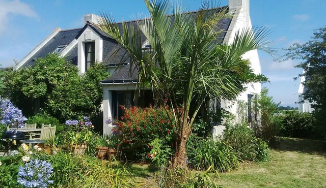 4* villa with beautiful garden - 2 to 10 people