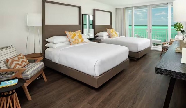 4 Waterfront Room w/2 Queen Beds in Coconut Wing