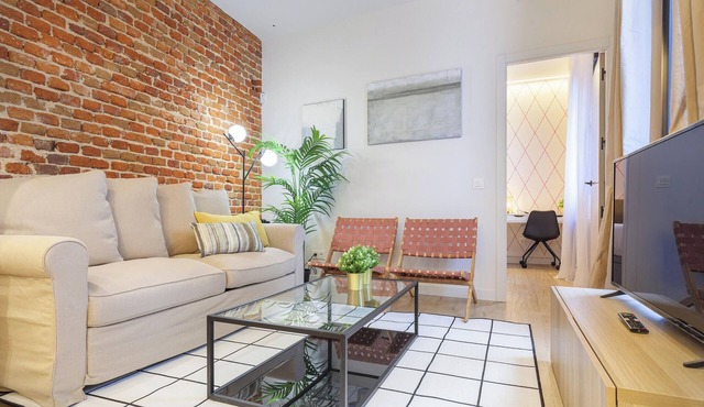 4 Ways V apartment in Madrid