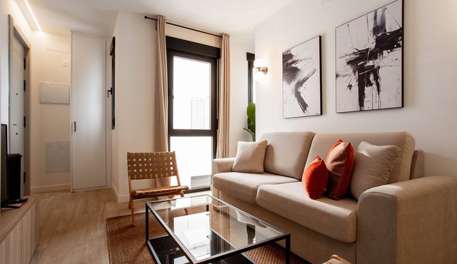 4 ways XIX apartment in Madrid