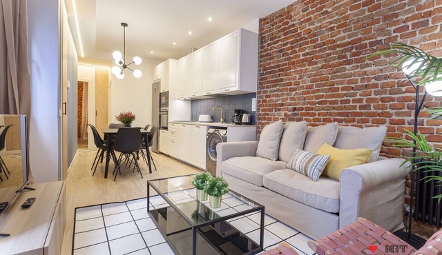 4 ways XV apartment in Madrid