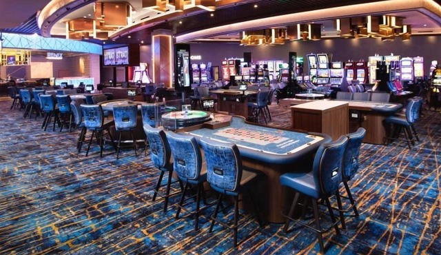 4 x Boulevard Suite at The STRAT Hotel, Casino & SkyPod