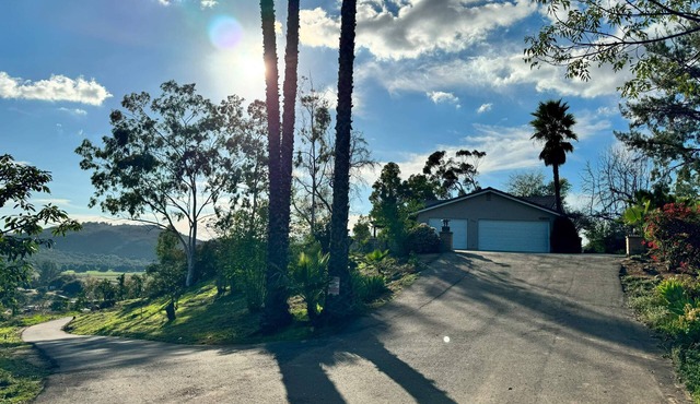 40 Acre Ranch 5BR Mountain Top W/D Hiking