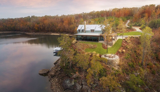 40 acres of privacy surrounded by water
