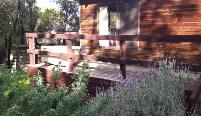 40 Airey's Street - Walk To The Beach & Coffee Shops