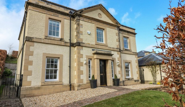 40 BOWMONT COURT, pet friendly, character holiday cottage in Kelso