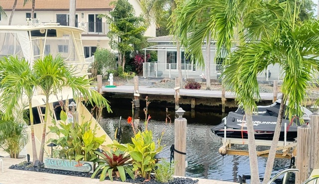 40% DISCOUNT NEW YRS WK-NEWLY BUILT WTR FRNT BCH HM in East Ft Lauderdale Area