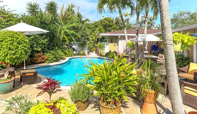 400+ FIVE STAR RATINGS: Upscale, Private Cottage in Ft. Lauderdale/Wilton Manors