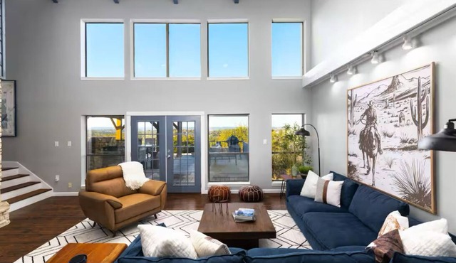 4000+ sf 5/5.5 Villa - 11 beds - POOL, HOT TUB, SPA, FIRE PIT- Huge GAME ROOM!