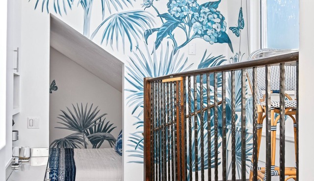 402 Rosemary Beach Inn - Includes Beach Chairs & Complimentary Breakfast + Access to 4 Pools