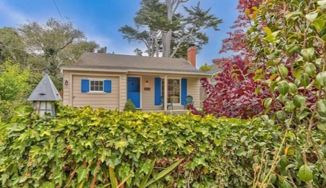 4020 Moore Fun - Warm Carmel Home