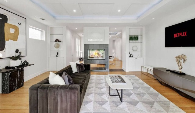 4021 Bowser · Oaklawn | Gated 4-Story Townhome | Private Rooftop
