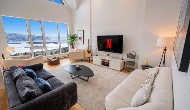 403 | Luxury Condo | Incredible View & Pool