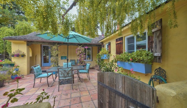 4055 The Rabbit Hutch - Unique, Quaint Carmel Home