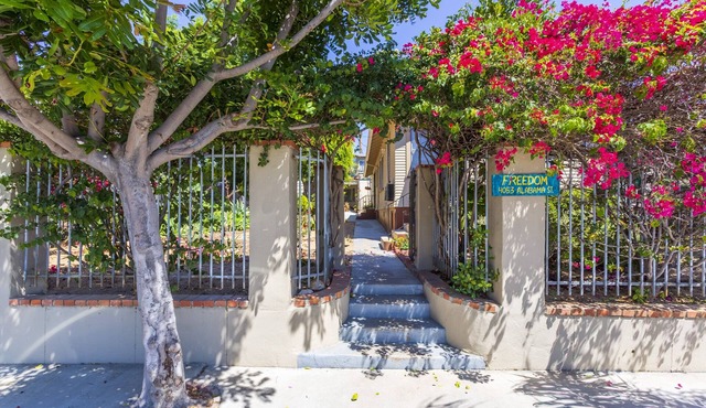 4057 Stylish North Park Gem. Walk to Balboa Park, Zoo, Eats & Nightlife!