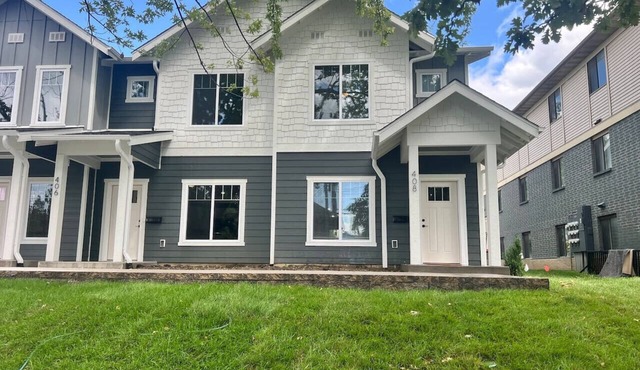 408 Entire 3 Bedroom Townhouse