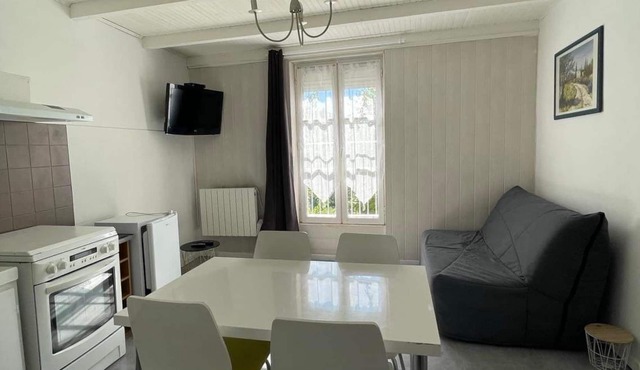 40m2 furnished classified 2 ** bright Les Mées 04190