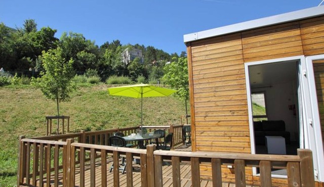 40m² Mobile Home with Terrace, Sleeps 5, Safe