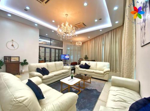 40P, Subang Villa with Pool/BBQ/Karaoke/Meeting