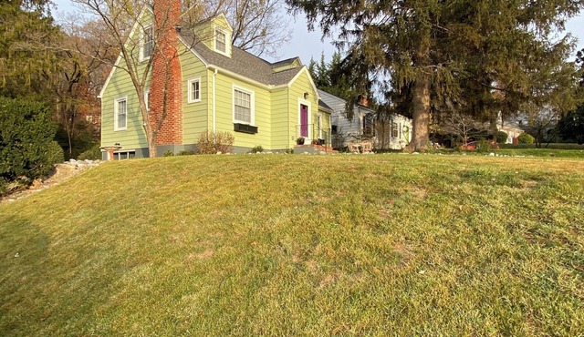 40s Renovated Cape on College