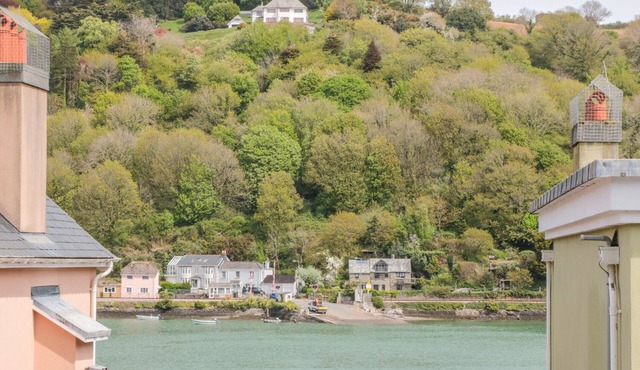 41 DART MARINA, family friendly, country holiday cottage in Dartmouth