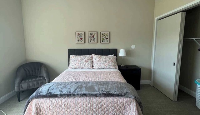 410 Modern Brand New Studio Apartment