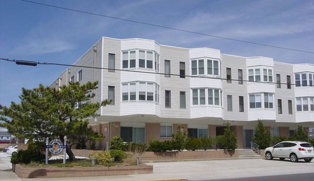 4114 Central Avenue Unit 213