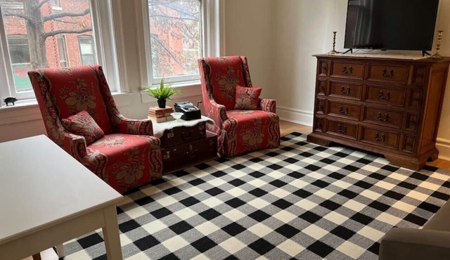 416 #2 · Stellar Suites | Modern Farmhouse Apt | StJames Ct