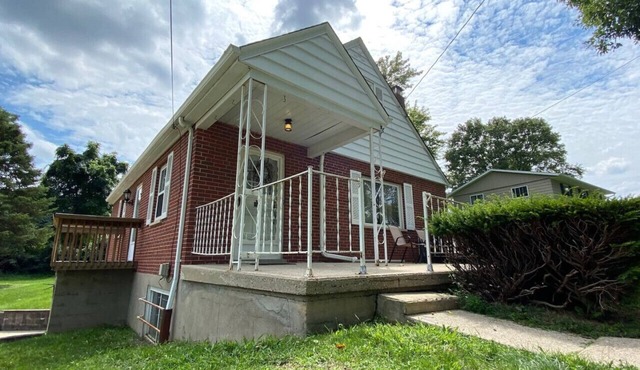 4185 Crystal View · Nikki`s House