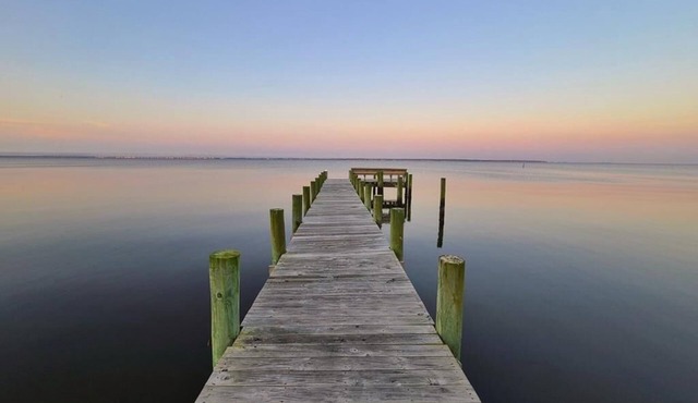 419 - Nags Head Rental -Large Private Pier and Gorgeous Water Views