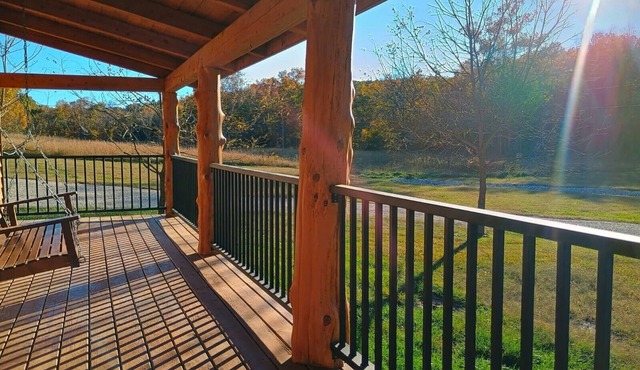 42 Acres Steelville Cabin Retreat w Scenic Views in Mark Twain National Forest