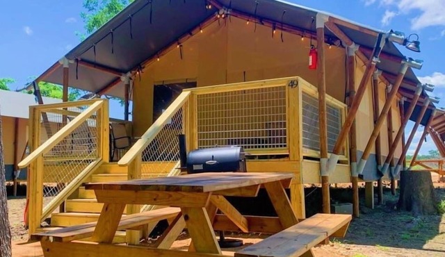 #42 Son's River Ranch Safari Cabin