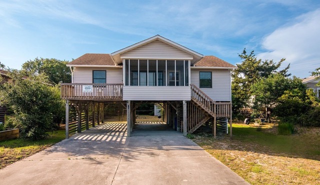 424 - Nags Head Cove Rental w/Community Pool Access and Screened-In Deck