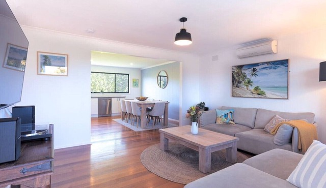 428 Eastbourne Road · Rosebud Garden Cottage