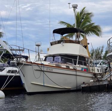43' Classic Trawler 5 Star Resort Pools, Views, Dining Free Shuttle to Downtown