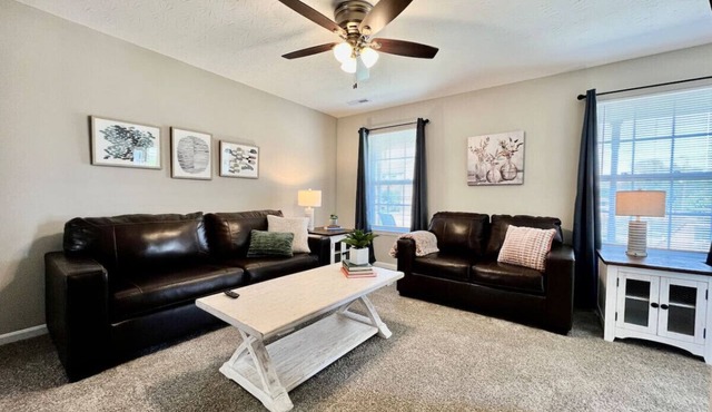 430 Ridgelawn · Brand New Home Walking distance to Spooky Nook