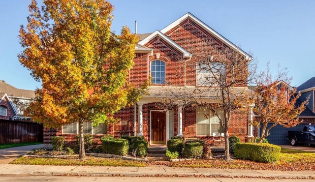 431 Southridge Way · Blissful 4 Bedroom Home with Jacuzzi Tub