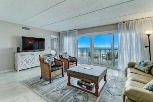 445 Amelia by the Sea