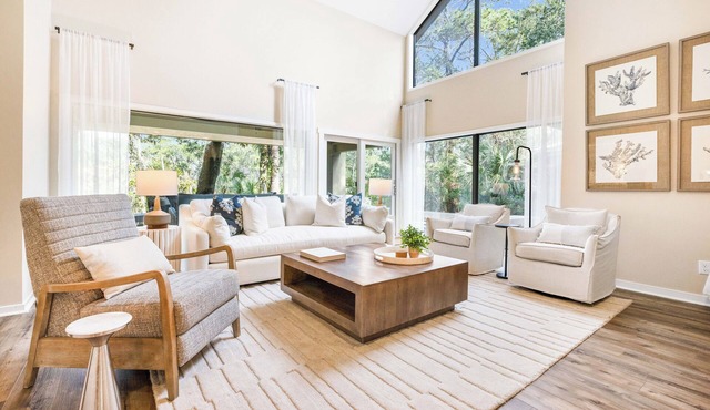 45 Deer Run Lane: A BESTNEST by Beverly Serral w/Private Pool