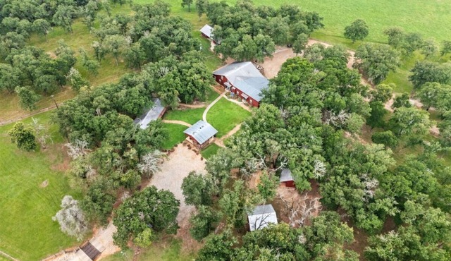 45min to Aggieland | Exotic Ranch| Sleeps 36