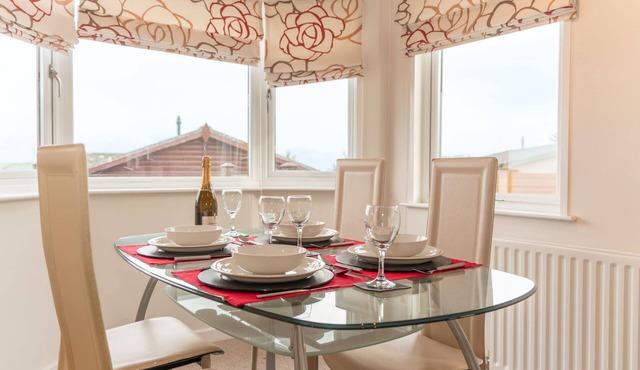 46 Meadow View Lodge - 3 Bed-sleeps 6-TJS46MV