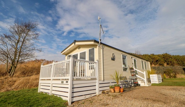 46 WILLOWBURN, pet friendly, country holiday cottage in Felton