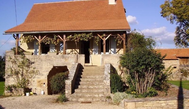 46g12021 - Varaire - Gîte