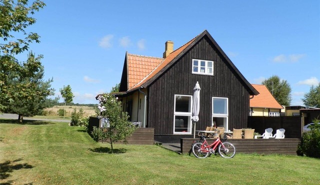 4737 Aakirkeby - Ølenevej 39