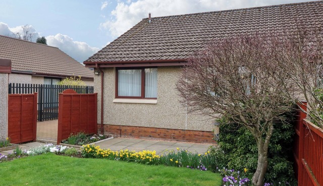 48 EDENBANK ROAD, pet friendly, with a garden in Cupar, Fife